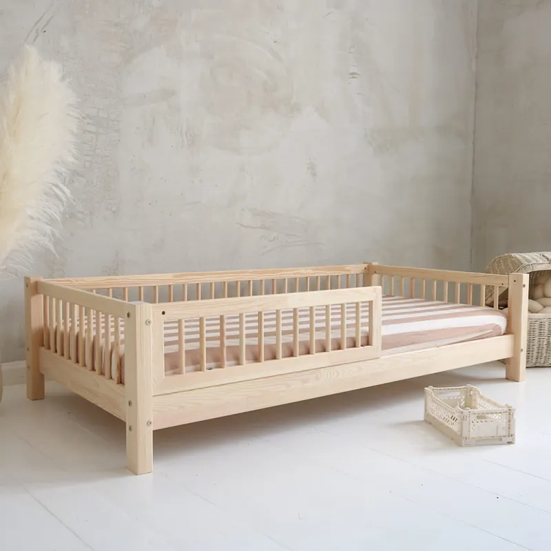 Kup Teď Dětská postel se zábranou Basic 90 x 190 cm - přírodní borovice