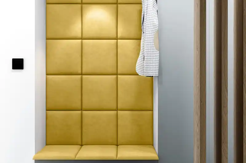 Žlutý čalouněný panel na zeď 30 x 30 cm Akce